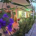 Hotel Dost 2*
