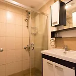 多斯特酒店 2*