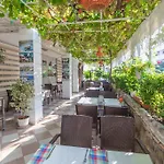 Dost Hotel