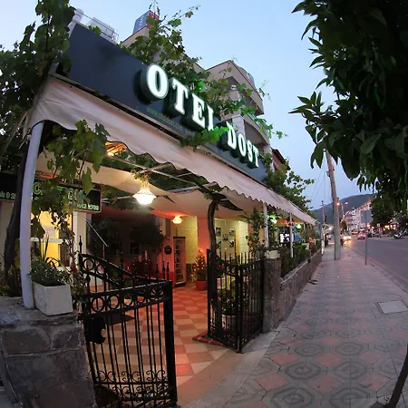 多斯特酒店 马尔马里斯