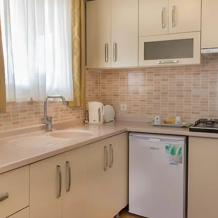 ホテル ドスト マルマリス