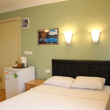 ドスト 2* マルマリス